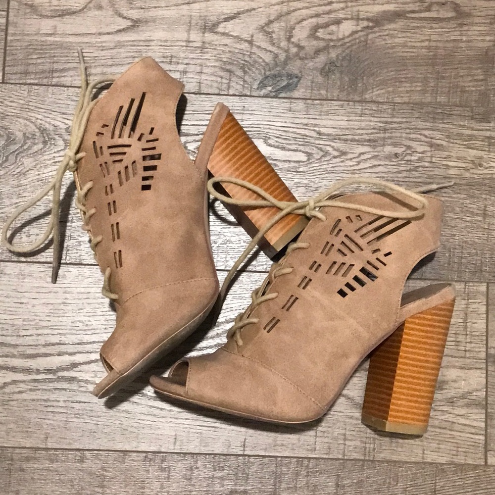 Altar’d State Tan Heels!